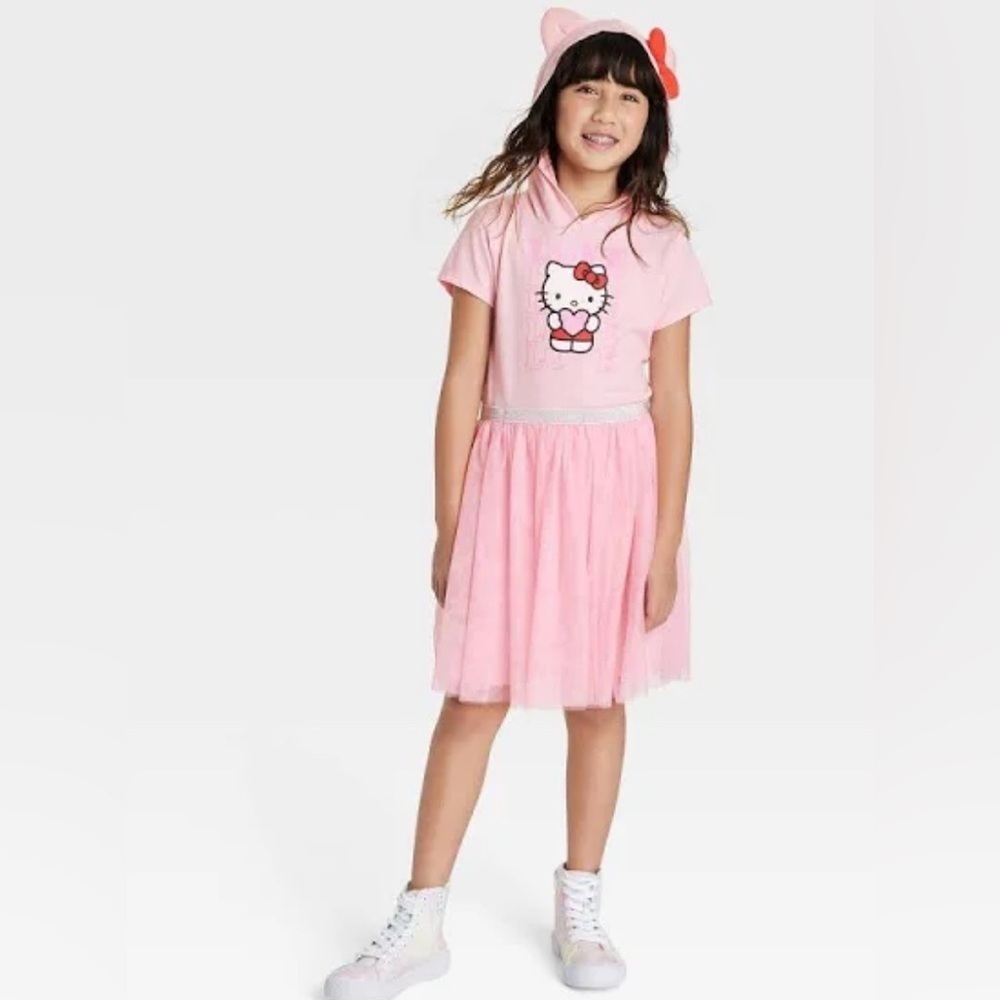 Hello kitty pink girls dress size 6X small size like new no tags